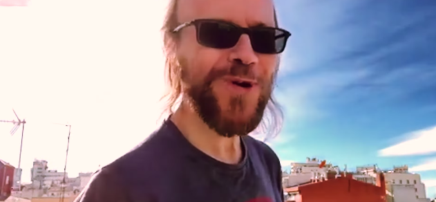 Santiago Segura protagoniza el nuevo video de Super Ratones