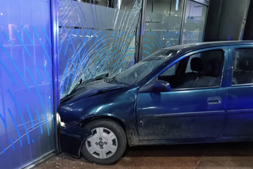Chocó contra el Banco Nación de la peatonal