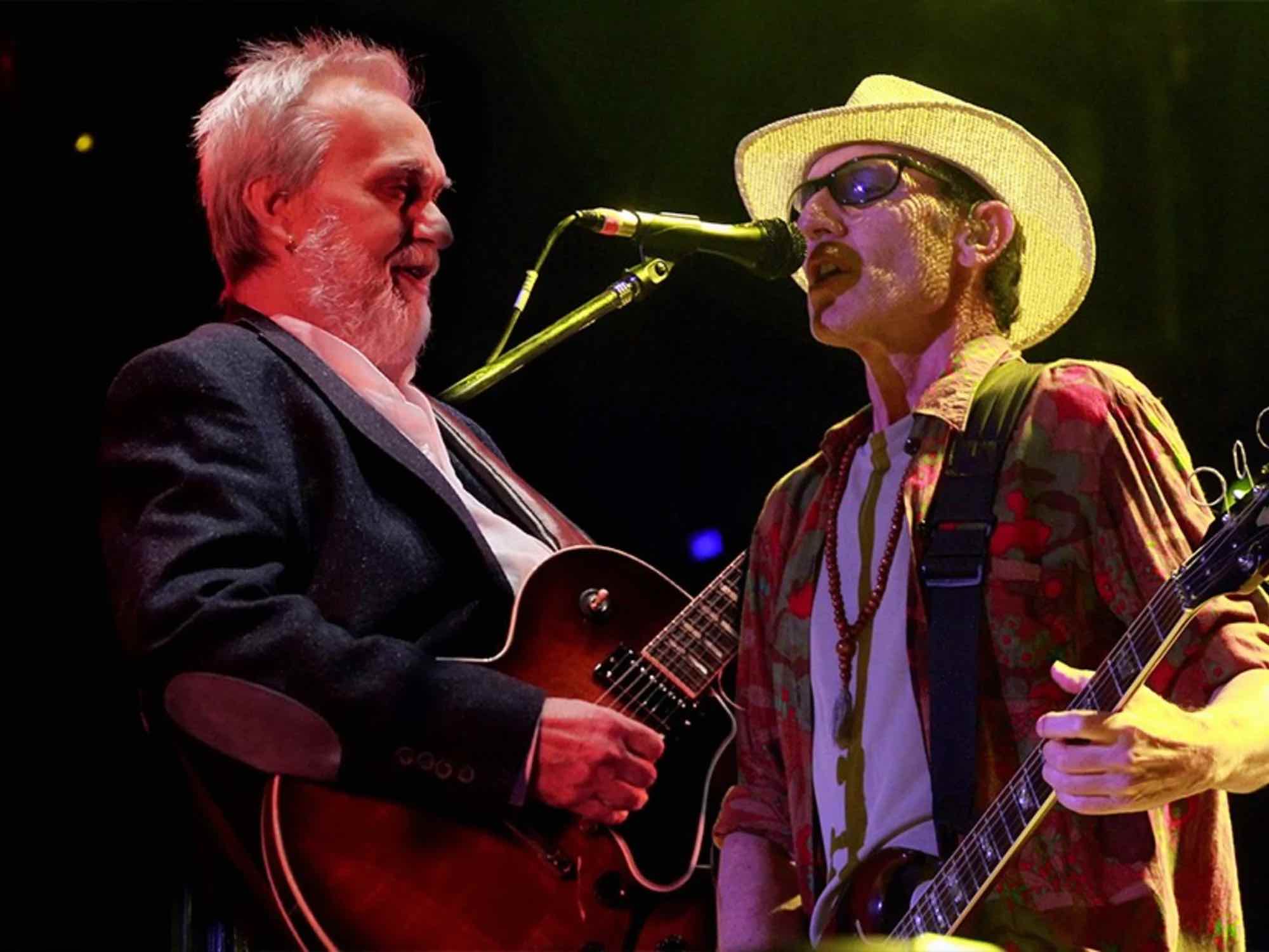 ¿David Lebón y Skay Beilinson en un mismo tren?