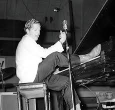 Jerry Lee Lewis cumple 86 años